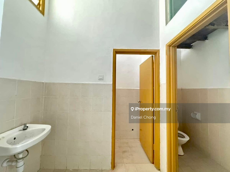 Shop / Office untuk Dijual di Bandar Putra, Kulai oleh Daniel Chong - iProperty.com.my