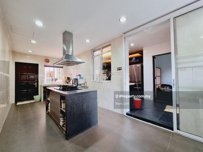 Bungalow House for Sale in Damansara Lagenda, Legenda, Ara Damansara by Reni Lim - iProperty.com.my