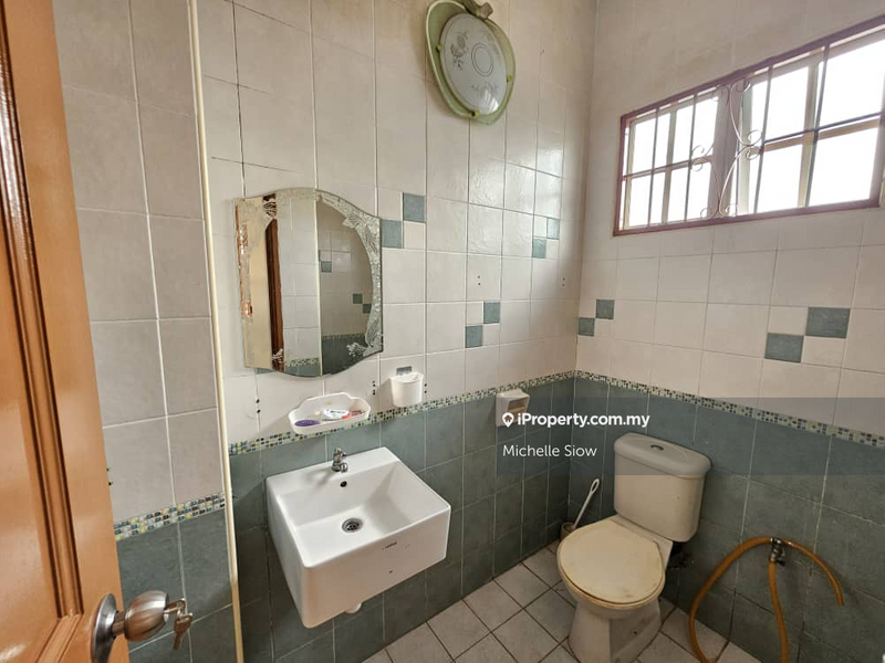 Rumah Berangkai 2 Tingkat untuk Dijual di Taman Seri Taming, Cheras oleh Michelle Siow - iProperty.com.my