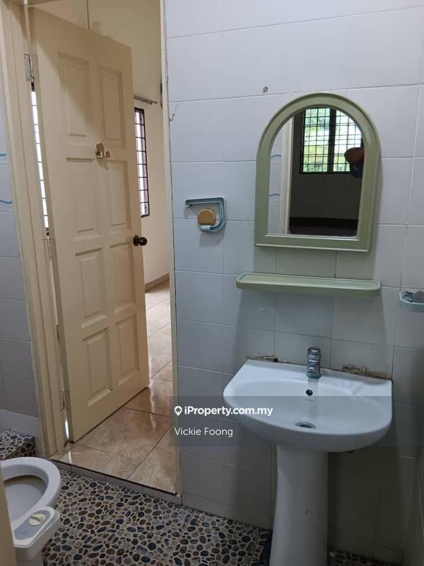 Bungalow House for Sale in Kampung Tunku, Petaling Jaya by Vickie Foong - iProperty.com.my