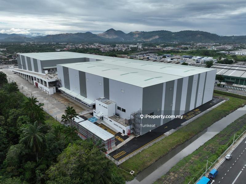 For Rent - Valdor Facing Main Road Detached Factory Near Batu Kawan For rent 600k sqft can be separate