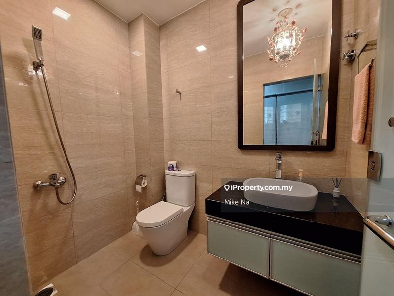 Rumah Berkembar untuk Dijual di Bukit Sungai Long, Kajang oleh Mike Na - iProperty.com.my