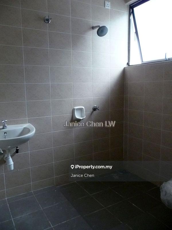 Rumah Berangkai 2.5 Tingkat untuk Disewa di Kinrara Residence, Taman Damai Utama, Puchong, Bandar Kinrara oleh Janice Chen - iProperty.com.my