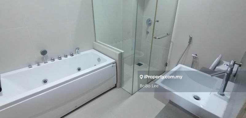 4.5-storey Terraced House for Sale in Happy Garden, Kuchai Lama by BoBo Lee - iProperty.com.my