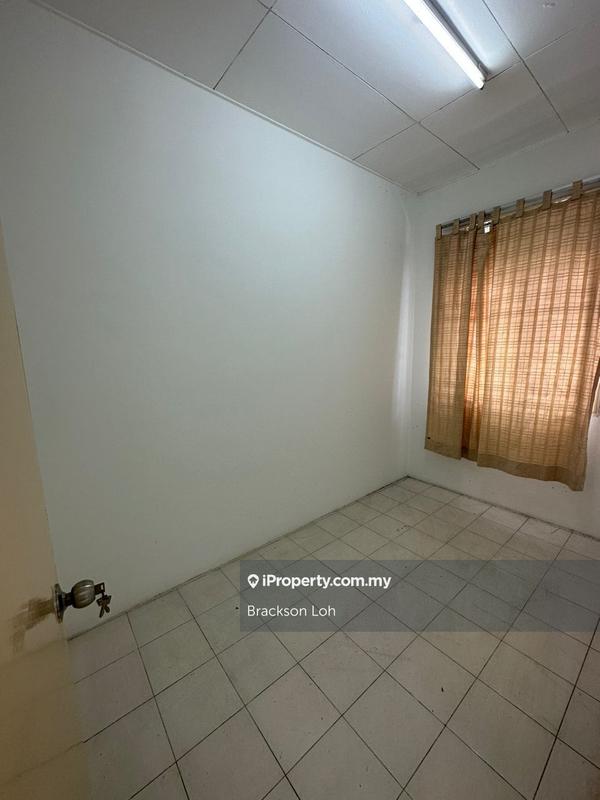 2-storey Terraced House for Sale in Taman Ukay Bistari, Ampang by Brackson Loh - iProperty.com.my