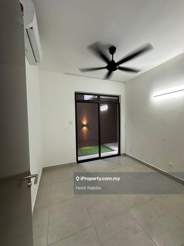 Rumah Berangkai 3 Tingkat untuk Dijual di The Mulia Residences, Cyberjaya oleh Heidi Nabilla - iProperty.com.my