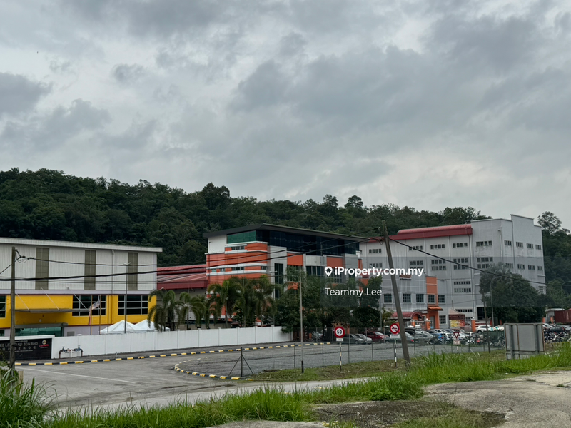 Tanah Perindustrian untuk Dijual di Industrial Land Jalan Sungai Tekali, Hulu Langat oleh Teammy Lee - iProperty.com.my
