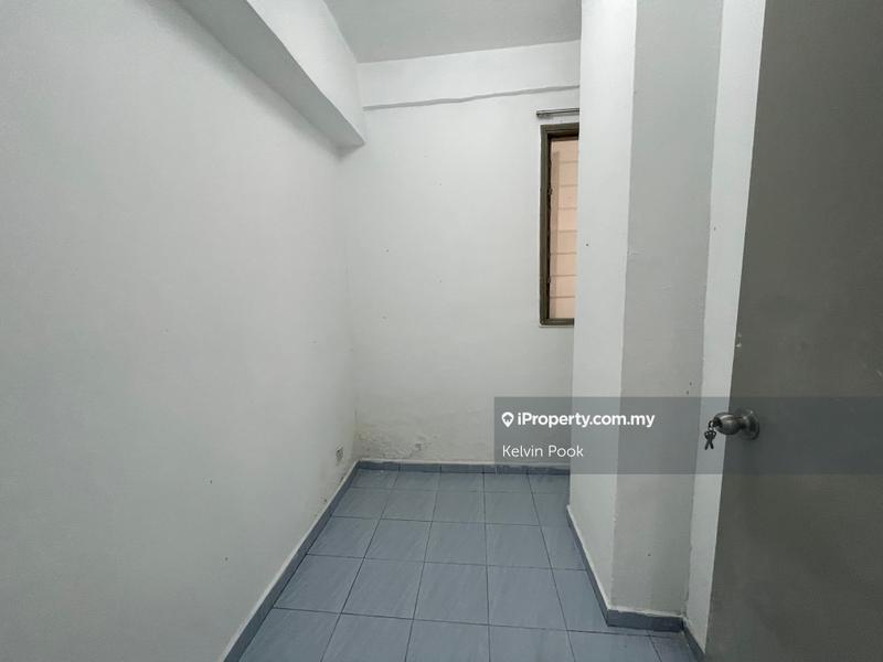 Apartment for Sale in Vista Angkasa by Kelvin Pook - iProperty.com.my