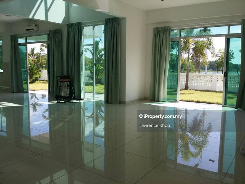 3-storey Terraced House for Sale in D'island residence, Puchong by Lawrence Khoo - iProperty.com.my