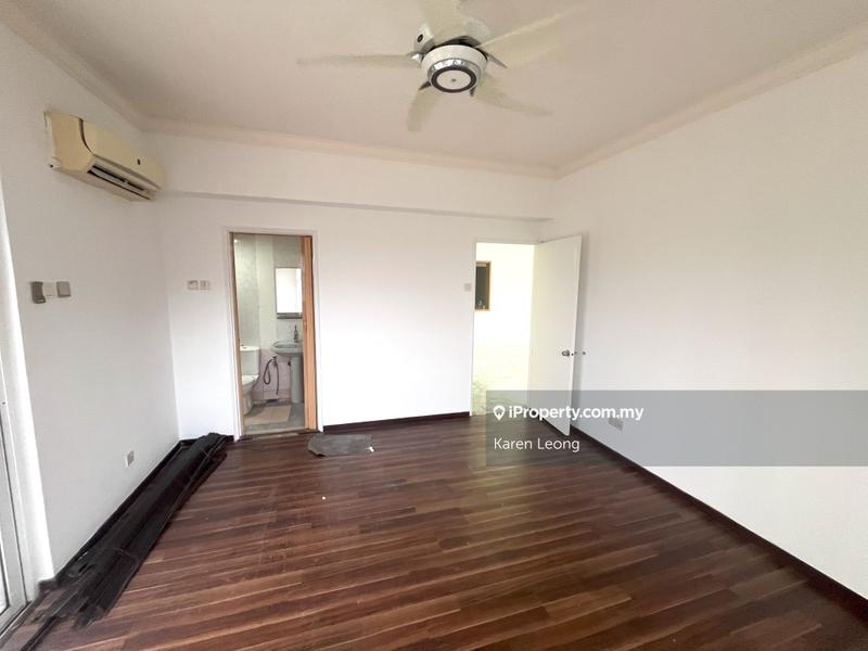 For Sale - Villa Flora