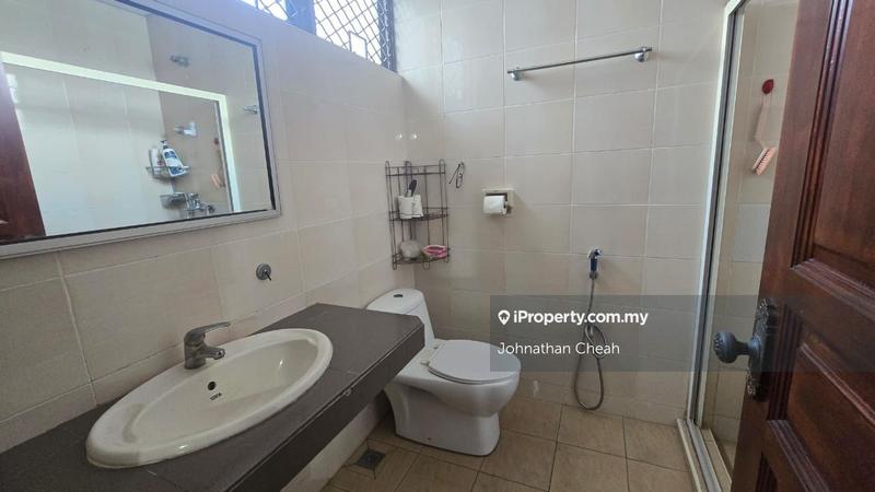 Bungalow House for Sale in Taiping, Perak by Johnathan Cheah - iProperty.com.my