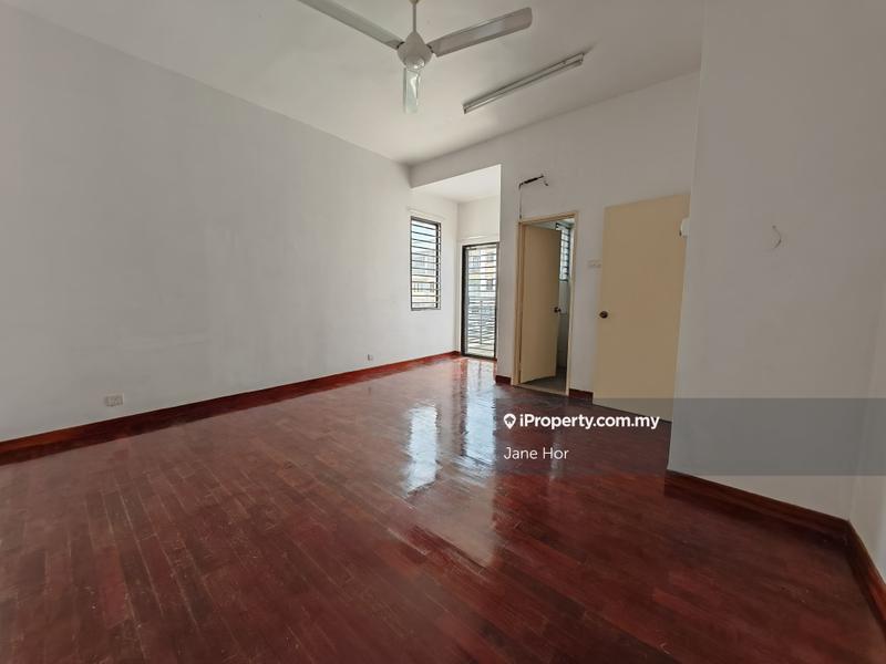 Townhouse for Sale in Puchong, Selangor by Jane Hor - iProperty.com.my