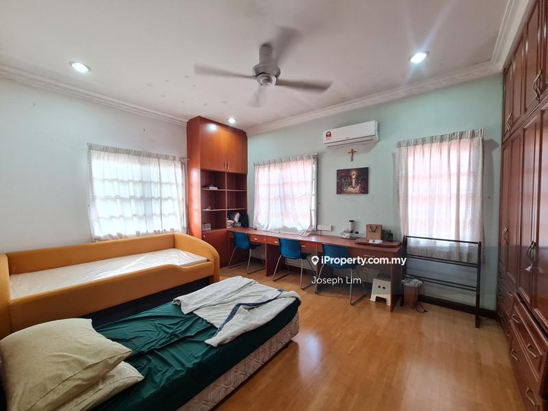 Rumah Berkembar untuk Dijual di Bandar Kinrara Seksyen 6, Bandar Kinrara oleh Joseph Lim - iProperty.com.my
