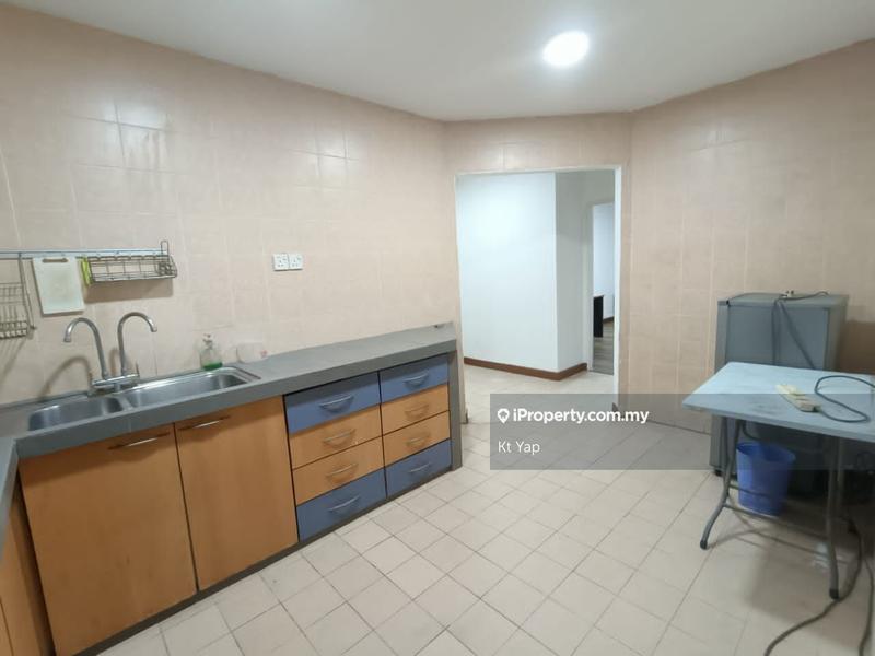 Condominium for Sale in Amadesa Resort Condominium by Kt Yap - iProperty.com.my