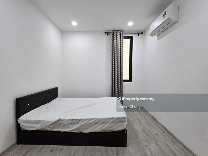 For Rent - Royal Richmond Gold