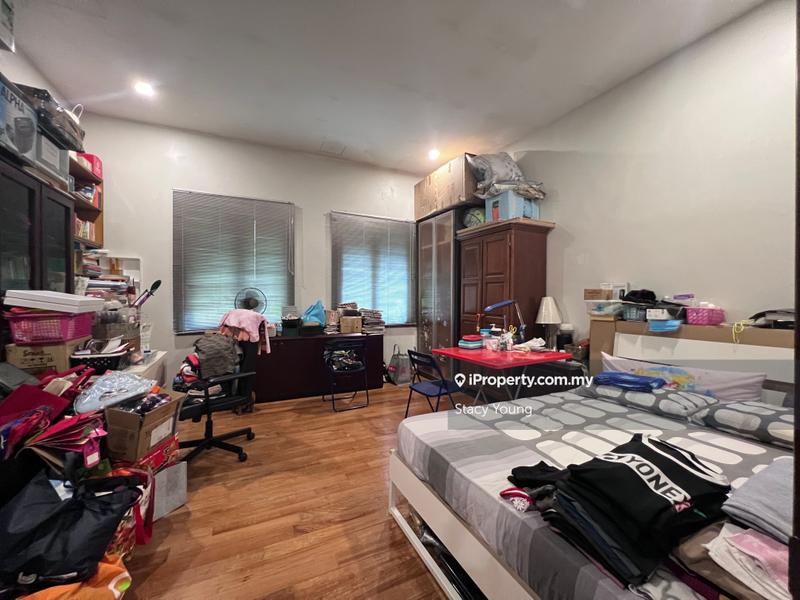 Bungalow House for Sale in Bukit Gita Bayu, Seri Kembangan by Stacy Young - iProperty.com.my