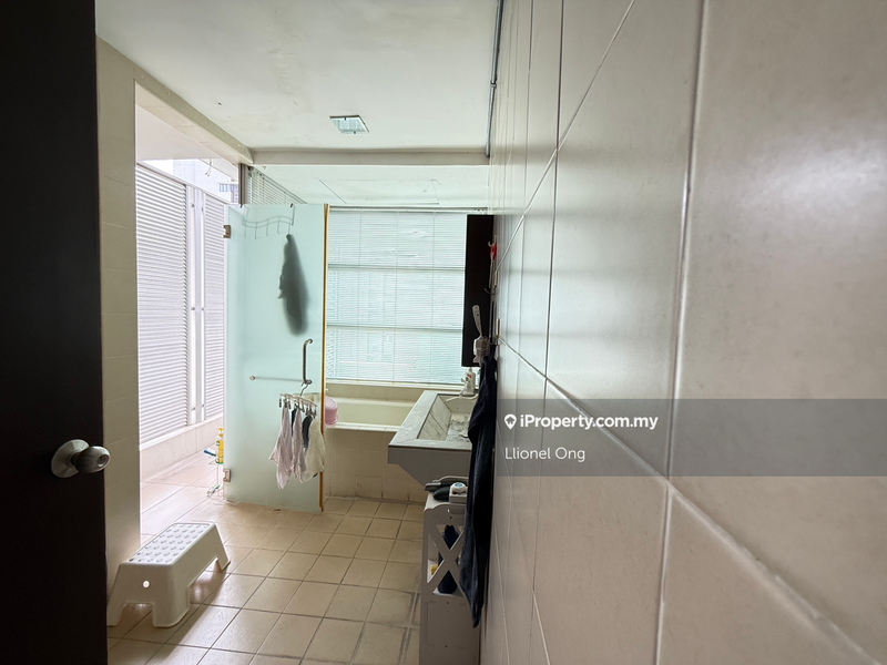 For Sale - Riana Green East