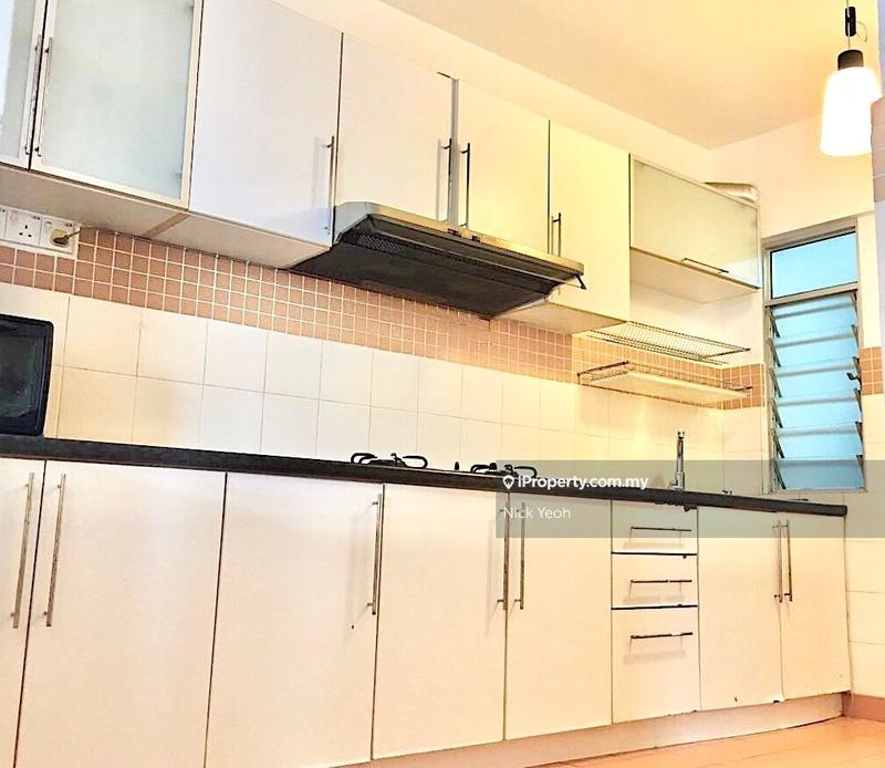 For Sale - Perdana Exclusive