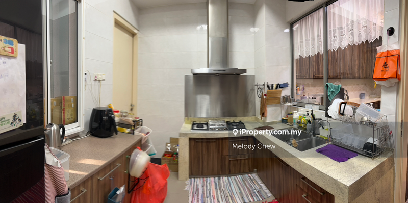 For Sale - 2 Hampshire