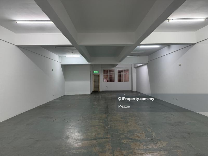 Shop-Office for Sale in Taman Melawati, Ulu Kelang by Mezzie - iProperty.com.my