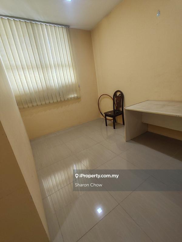 For Rent - 10 Boulevard