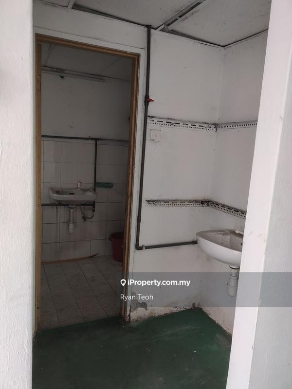 Kedai untuk Dijual di Taman Setia Jaya, Rawang oleh Ryan Teoh - iProperty.com.my