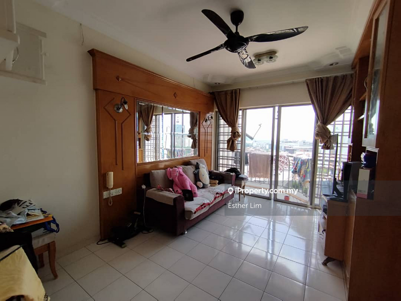 For Sale - Villa Emas