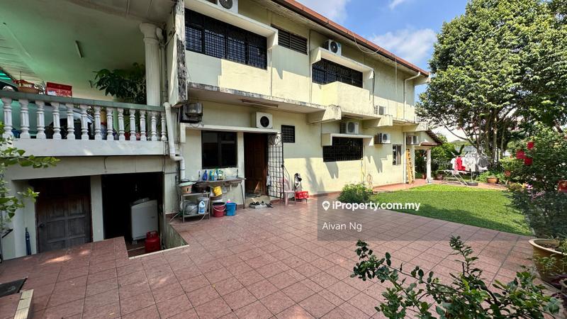 Semi-Detached House for Sale in Taman Lucky, Bangsar by Aivan Ng - iProperty.com.my