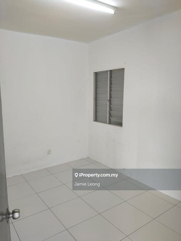 Apartment for Sale in Lakeview Apartments by Jamie Leong - iProperty.com.my