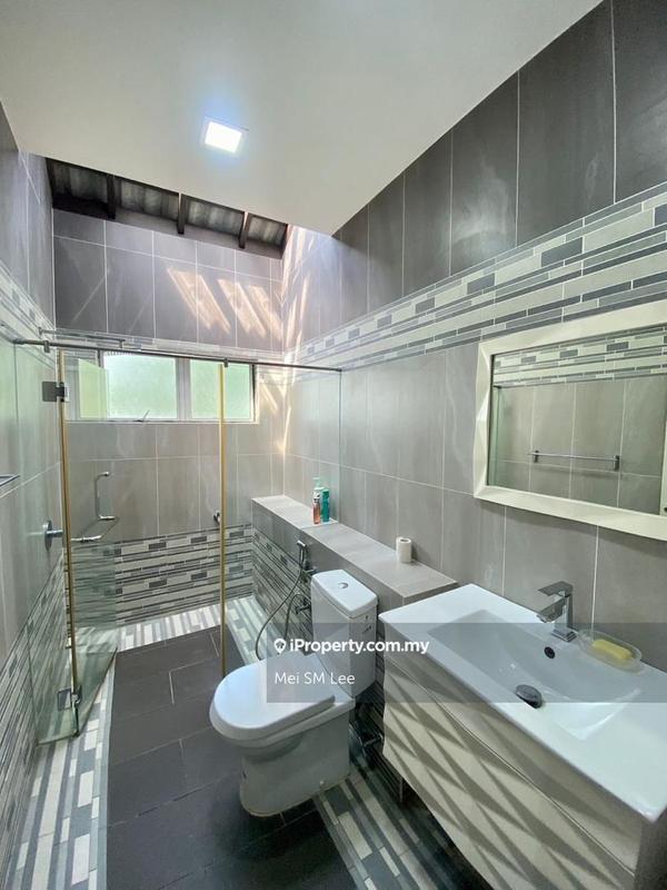 Bungalow House for Sale in Kota Damansara, Selangor by Mei SM Lee - Jalan Pekaka, Kota Damansara Bathroom - iProperty.com.my