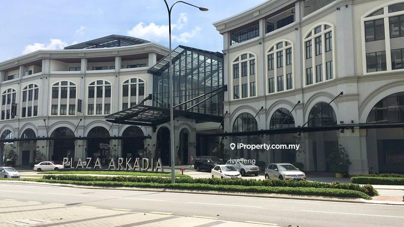 For Sale - Plaza Arkadia (Service Residences)