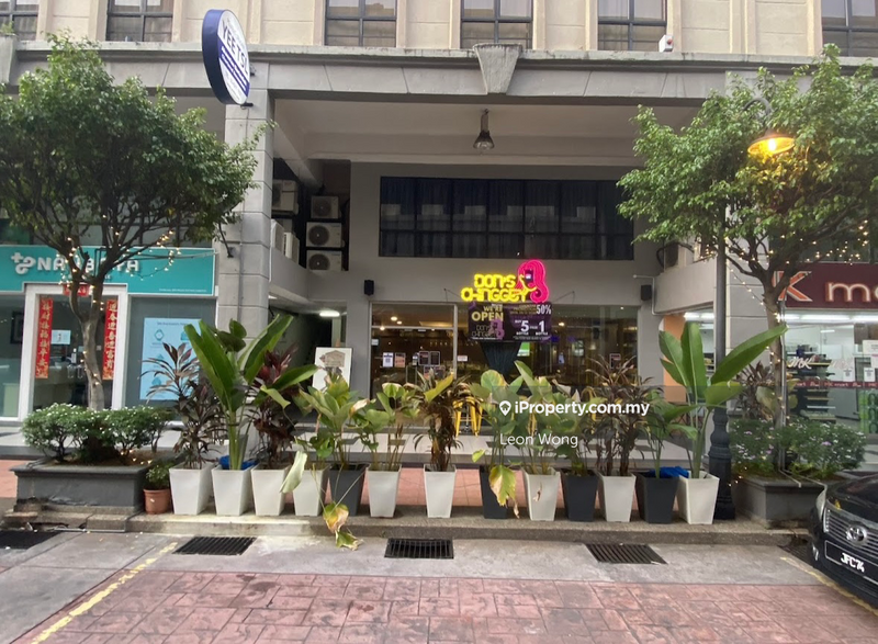 For Sale - Plaza Damas
