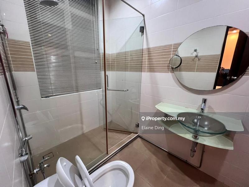 Bungalow House for Sale in Bluwater Estate of The Mines Resort City, Seri Kembangan by Elaine Ding - iProperty.com.my