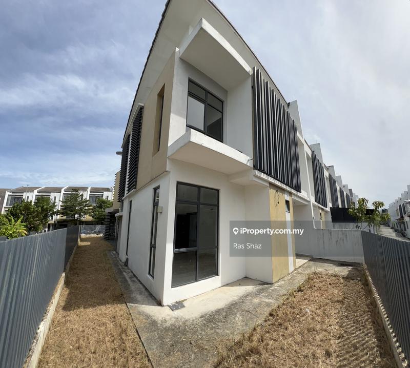 Rumah Teres 2-Tingkat untuk Dijual di Laman Glenmarie, Shah Alam oleh Ras Shaz - iProperty.com.my