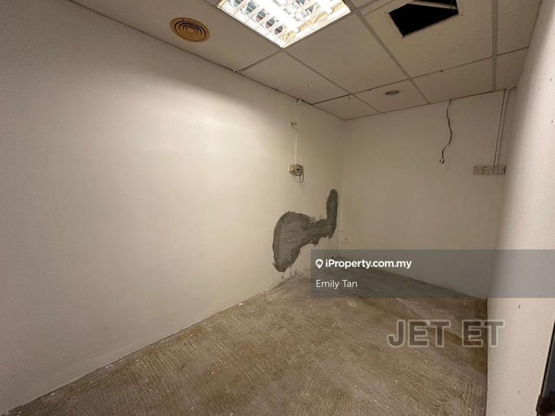 Shop-Office for Rent in Bandar Bukit Tinggi, Klang by Emily Tan - iProperty.com.my