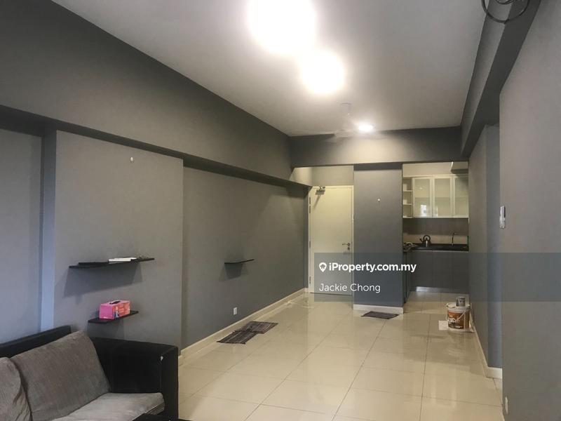 For Rent - Tiara Mutiara / The Crown