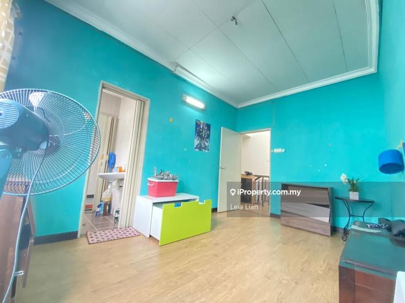 Rumah Berangkai 2 Tingkat untuk Dijual di Bandar Saujana Putra, Tanjong Duabelas oleh Leia Lian - iProperty.com.my