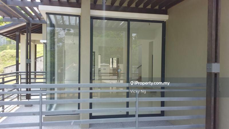 Bungalow House untuk Dijual di Kayangan Heights, Shah Alam oleh Vicky Ng - iProperty.com.my