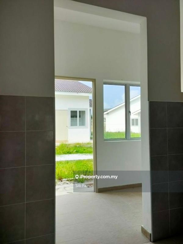 Rumah Teres 1-Tingkat untuk Dijual di Prima Setingkat- Full loan & cash back, Sitiawan oleh Siti Fairus - iProperty.com.my