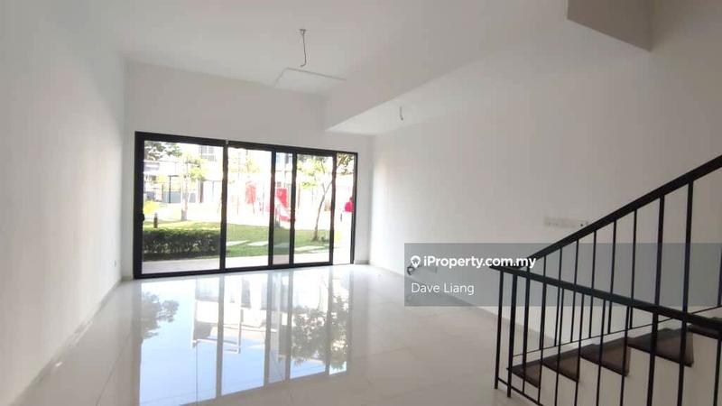 4-storey Terraced House for Sale in Taman Bukit Serdang, Seri Kembangan by Dave Liang - iProperty.com.my