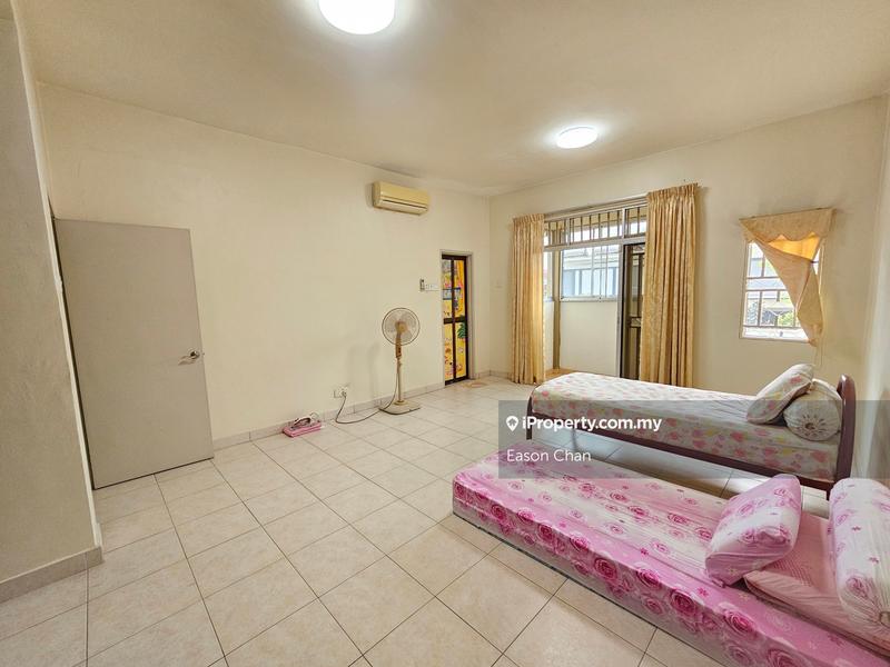 Rumah Bandar untuk Dijual di Taman Lagenda Mas, Cheras oleh Eason Chan - iProperty.com.my