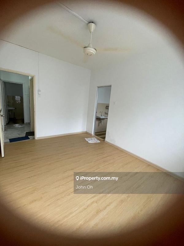 For Sale - The Edge Residence