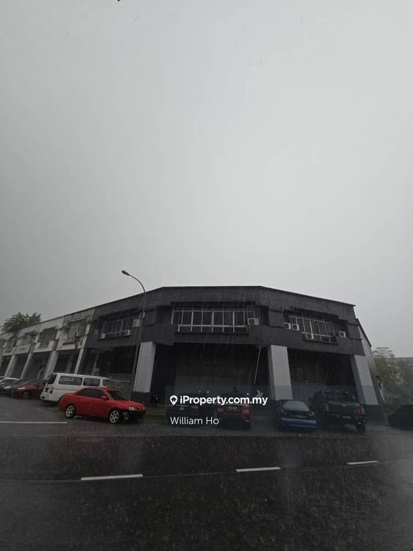 For Rent - Corner Lot 2 Storey Balakong Jaya