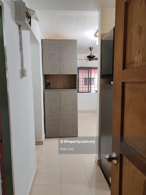 For Sale - Segar Ria