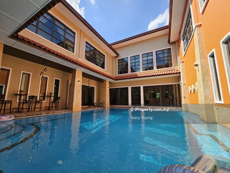 Bungalow House for Sale in Country Heights, Kajang by Stacy Young - iProperty.com.my