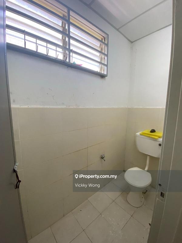 Shop for Sale in Taman Dagang Permai, Ampang by Vickky Wong - iProperty.com.my