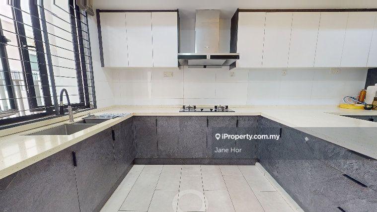 Rumah Berangkai 3 Tingkat untuk Dijual di 16 Sierra, Puchong oleh Jane Hor - iProperty.com.my