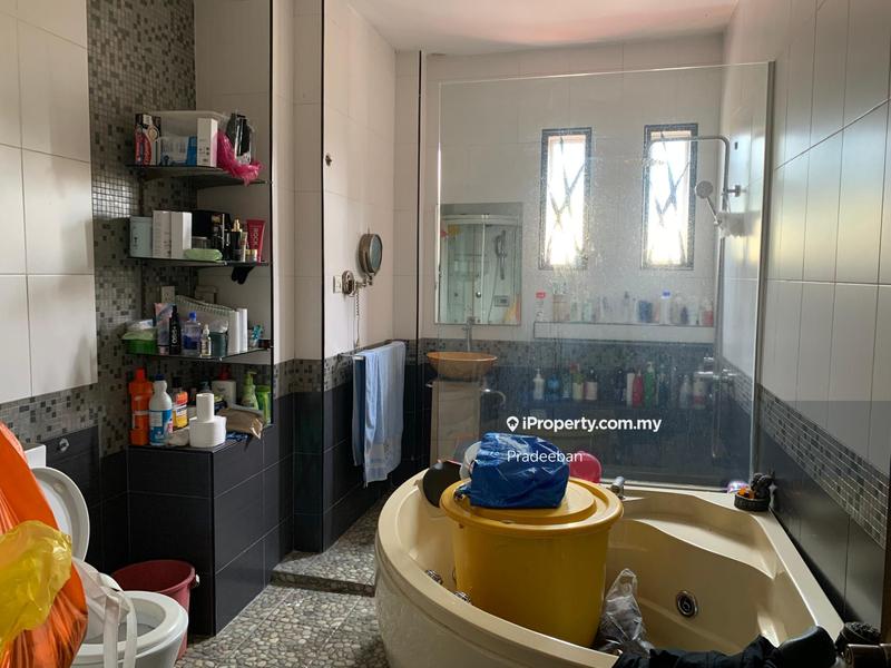 Rumah Berangkai 2.5 Tingkat untuk Dijual di Jalan Halimahton, Jalan Klang Lama (Old Klang Road) oleh Pradeeban - iProperty.com.my