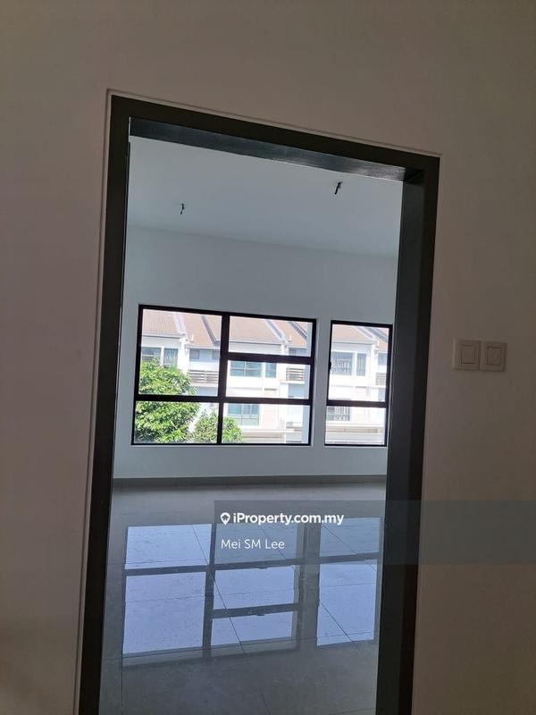 Bungalow House for Sale in Tropicana Cheras, Sungai Sekamat, Taman Suria, Cheras by Mei SM Lee - Tropicana Cheras Bedroom - iProperty.com.my