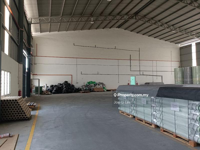 Kilang Berkembar untuk Dijual di Subang Jaya, Subang Jaya oleh Jon-Li Lee - iProperty.com.my